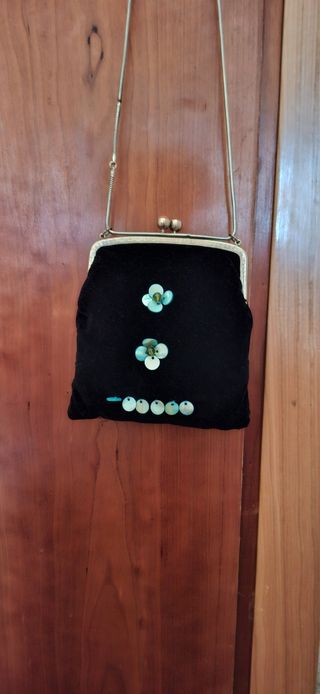 Bolso de fiesta terciopelo negro con adornos