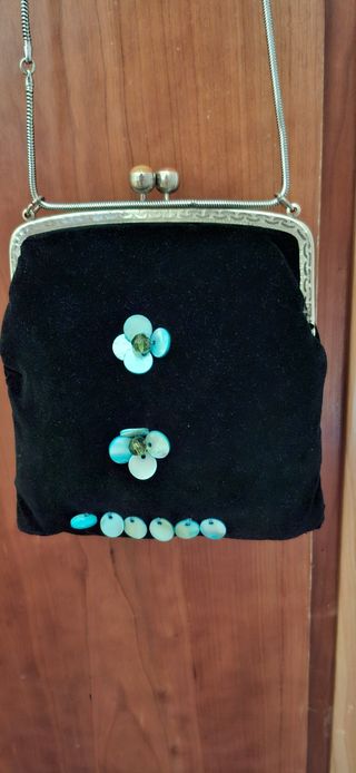 Bolso de fiesta terciopelo negro con adornos