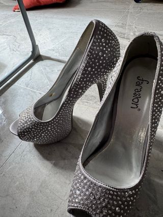 Zapatos de tacón Farasion plateados talla 39