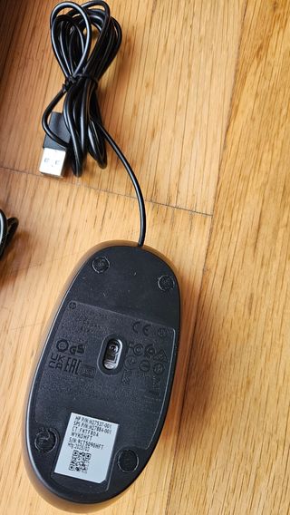 Kit Teclado e Rato HP com Fios - Novo