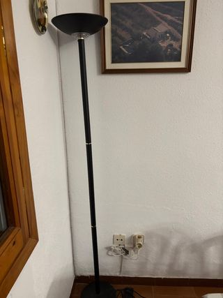 Lampada da terra nera