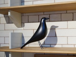 Pájaro Vitra Eames Negro Madera