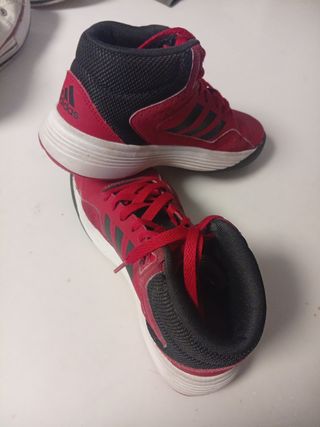 Lote zapatillas 35 Adidas y Converse para niña.