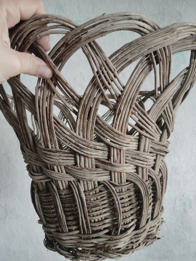 Cestas de mimbre antiguas