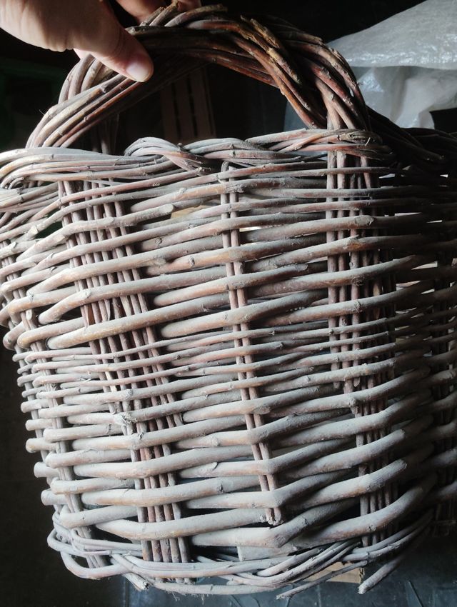 Cestas de mimbre antiguas