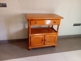 Mueble aparador de madera