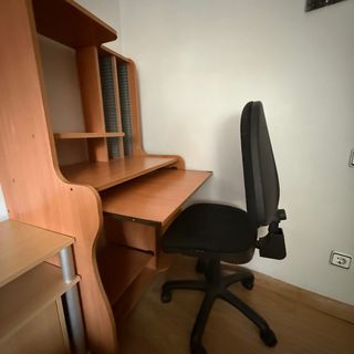 Mesa Ordenador + Silla Regalo