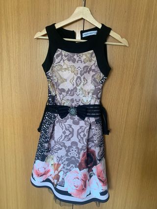 Vestido Rinascimento XS Encaje Flores