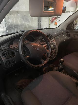 Ford Focus 2000