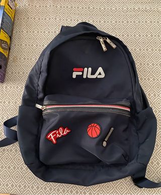 Mochila Fila azul con parches