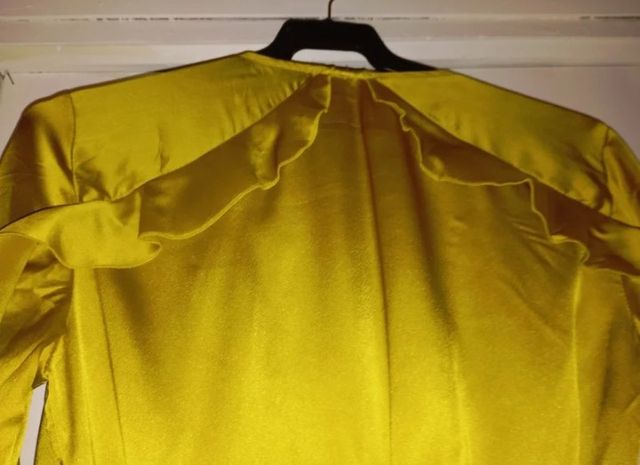 Vestido verde con volantes