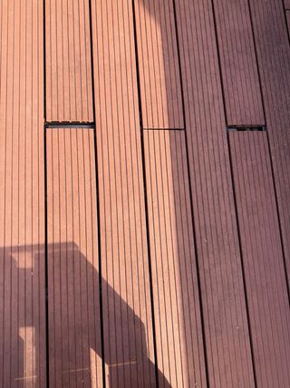 Tarima exterior y rastreles