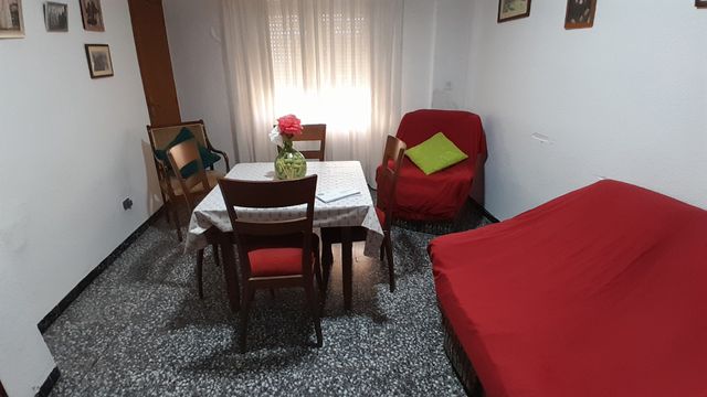 Casa 4 Habitaciones con Garaje en Yecla