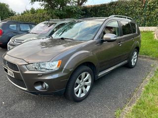 Mitsubishi Outlander 2012