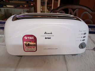 Tostadora Orbit Recardo 4 rebanadas