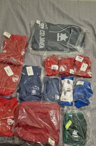Pack Ropa Fútbol Luanvi-NUEVA-Talla S - ¡Sin Usar!