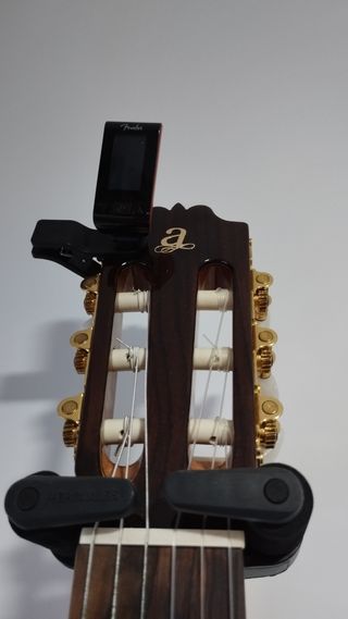 Guitarra Admira A4