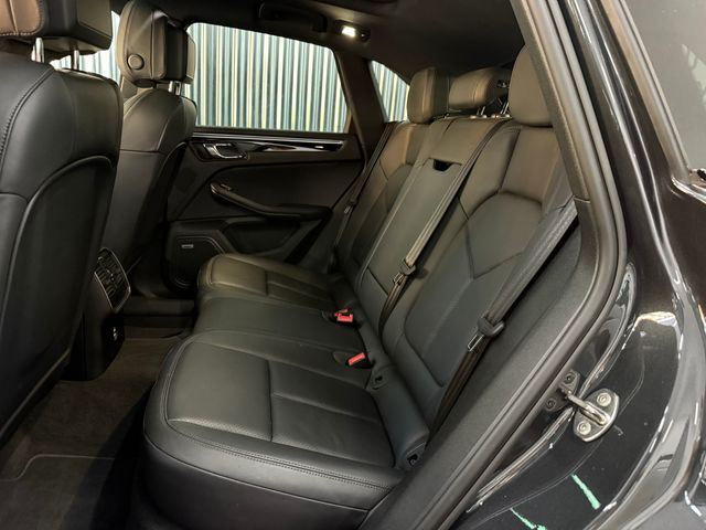 Porsche Macan 2022