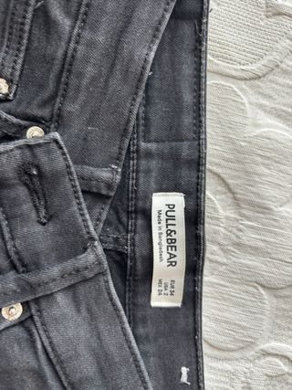 Lote 5 Pantalones Mujer.
Xs y S . Muy buenos