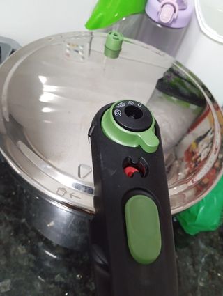 Olla a presión Tefal
