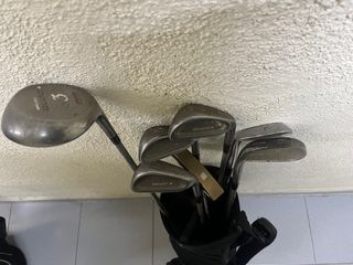 Bolsa de golf con palos