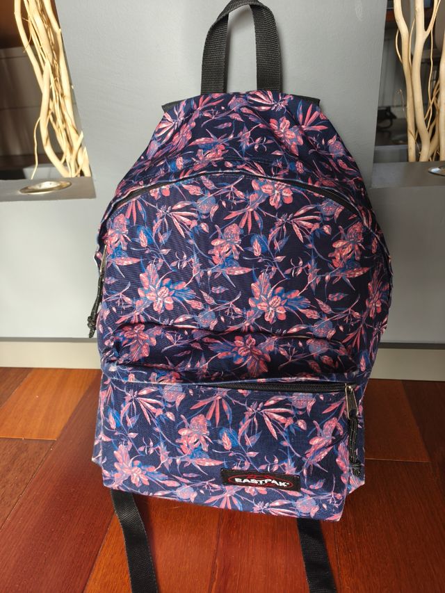 Mochila Eastpak floral