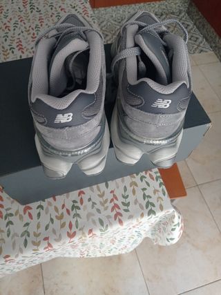 Zapatillas New Balance U9060GG Mujer Talla 39.5