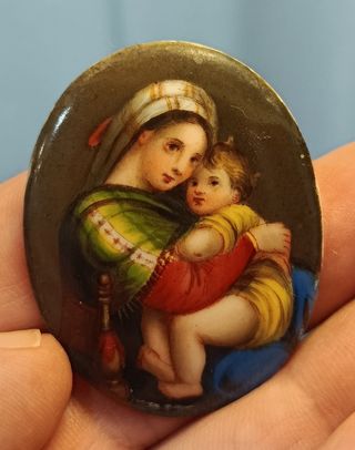 Imagen religiosa Virgen y Niño en porcelana