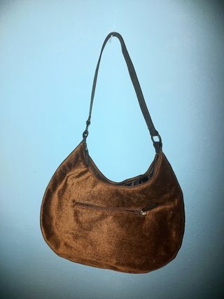 Bolso marrón y dorado