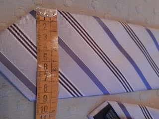 Corbata Rayas Morado y Blanco