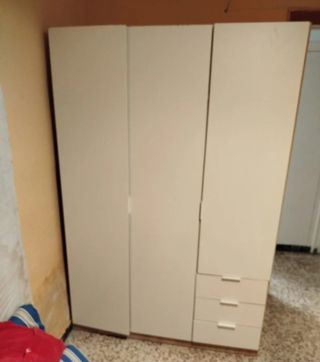 Armario ropero blanco de madera
