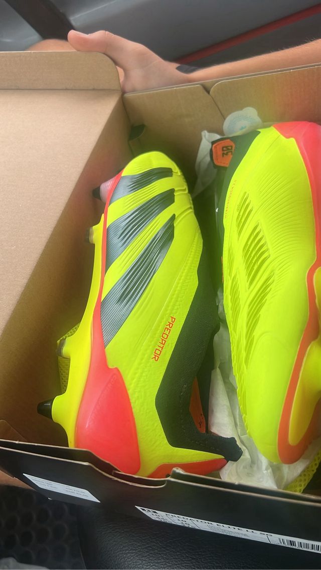 Tacos aluminio adidas para botas de fútbol 