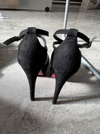 Zapatos de tacón negros Colour Cherie talla 39