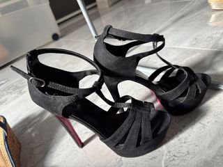 Zapatos de tacón negros Colour Cherie talla 39