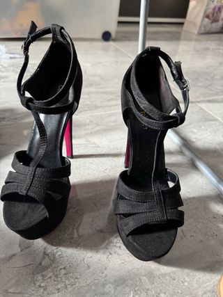 Zapatos de tacón negros Colour Cherie talla 39