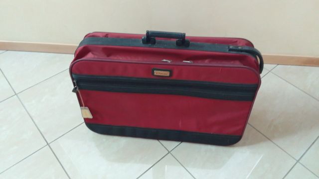 Valigia Roncato rossa