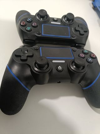 Mando PS4 Negro con Detalles Azules