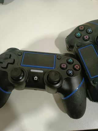 Mando PS4 Negro con Detalles Azules