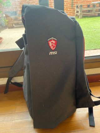 Portátil Gaming MSI GE73VR 7RF + Mochila MSI 