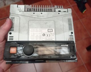 Radio Coche Alpine Negra 170 rm