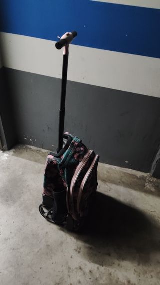 Mochila escolar con ruedas grandes