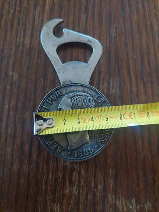 Abridor de cerveza moneda 5 pesetas