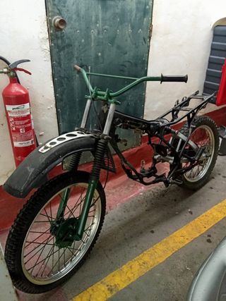 Yamaha Enduro Moto