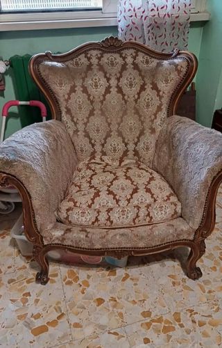 Divano letto e 2 poltrone stile Liberty