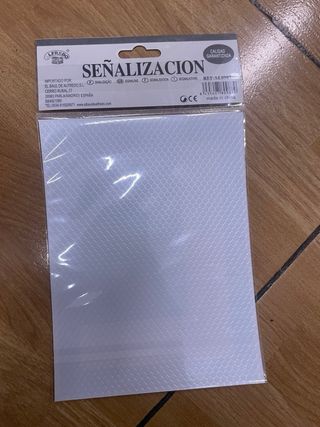 L letra de señalización de novatos de conducir