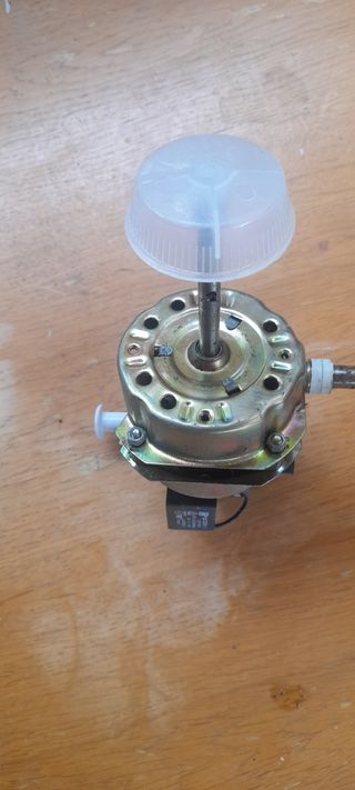 Motore ventilatore 220V perfettamente funzionante.