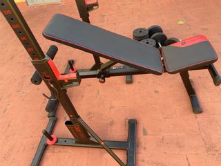 Banco de pesas y discos gimnasio