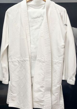 Traje de Judo Blanco OUTSHOCK