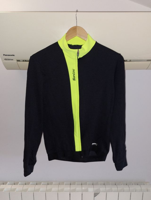 Maillot Santini Talla S Negro/Neón
Equivale una L
