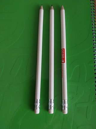 3 lápices nuevos